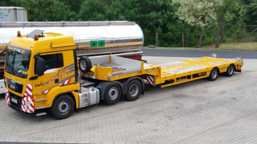 NOVO tovorno vozilo MAN TGS z prikolico Faymonville Multimax