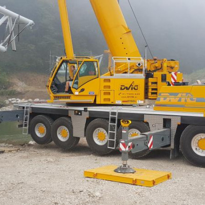 DVIG d.o.o. Grove GMK 5150 L 4