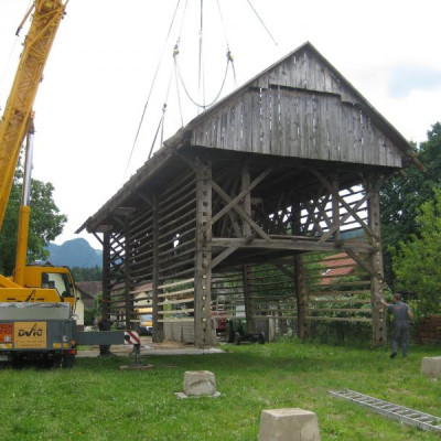 Dvig d.o.o. prestavitev kozolca 3